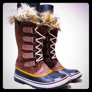Sorel Joan of Arctic Boots